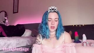 The ass of Princess is torn by a huge dick machine in an intense anal gape