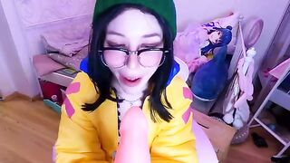 A cosplay girl who plays Valorant gets wild with a big dildo