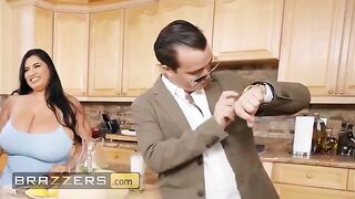 The naughty girls Sofia Rose and Ms London share a huge double-ended toy