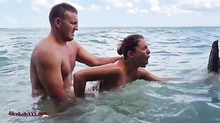 Babe from the hotel has an amazing sex in the blue lagoon