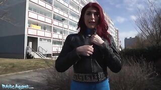 Public Agent fucked a British redhead tourist in the hotel for cash