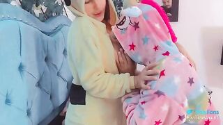 A trio with a pregnant woman of 6 months is unforgettable