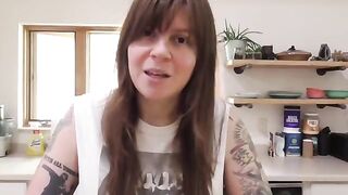 A Wisconsin girl is begging for your cock and creampie in this steamy POV scene