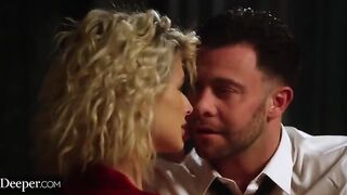 Jessie brought her look-alike girlfriend Kiara for a hardcore threesome experience