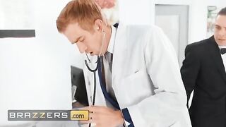 Kiki Daniels' cold feet cured by Doctor Danny's enormous thick cock in a steamy Brazzers scene