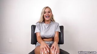 A girl with big natural boobs fucks like a pro