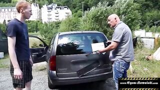 Outdoor foursome with an intense finish, featuring Egon Kowalski