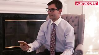 Gina Valentina seduced a lawyer for a hardcore foursome with her friends