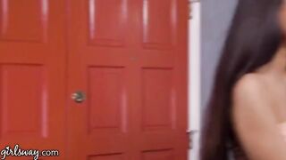 A girl caught her stepmom with her boyfriend in a compromising position
