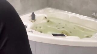 Girl took a big dick in her wide mouth