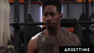 Muscle guy Jesus Reyes stuffed every hole of ebony hottie Zaawaadi