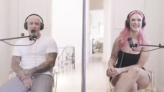 Siri’s blind date turns into a passionate session