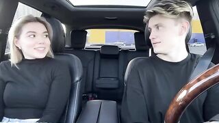 A hot girl agreed to have sex with a taxi driver for free