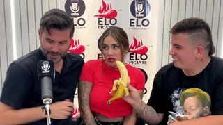 The interview with Elo Podcast ended in a blowjob session and a cumshot finish