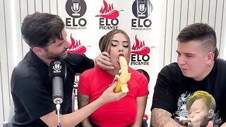 The interview with Elo Podcast ended in a blowjob session and a cumshot finish