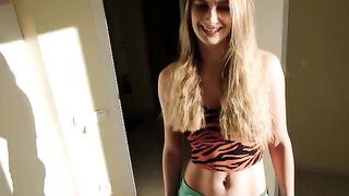 A girl caught her stepbrother jerking off and gave herself to him