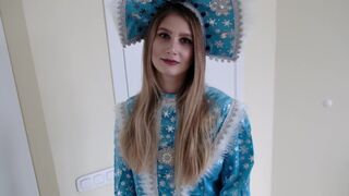A hot blondie with sexy heels got fucked after addressing mix-up