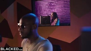 Keisha met a music producer and had to pay for the session