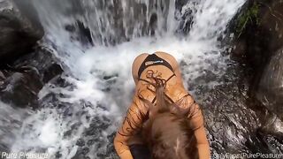 Amateur girl shot a passionate sex video on the waterfall for her 25K milestone