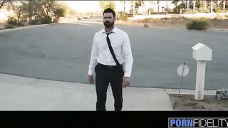 The perfect housewife Anna Bell Peaks gets fucked hard by the pool in HD