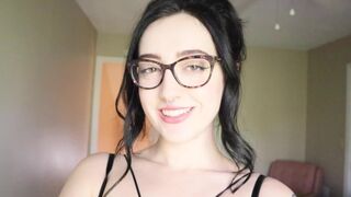 The girl broke the rule not to cum reading hysterical literature