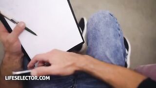 Sporty Latina babe Veronica Leal gets fucked at casting