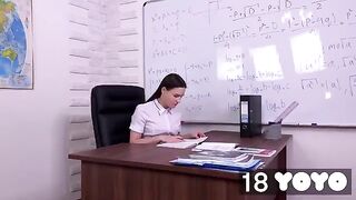 I dreamed of fucking my teacher and I came in his chair