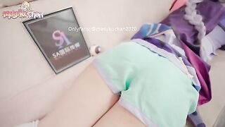 Massage girl Qiqi has thick thighs, gets cum in her pussy