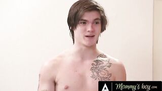 Pervert stepson fucks his sexy MILF mom Crystal Rush’s ass