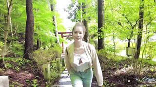 Crazy outdoor sex while hiking in the rain, just like in those wild Yosemite hookups