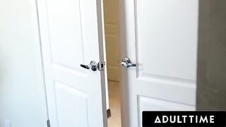 MILF Voyeur Alexis Fawx Seduces Teen Carter Cruise