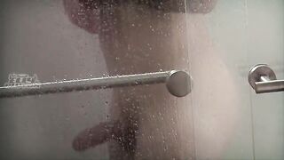 A hot chick got fucked by her friend’s cock in a steamy scene