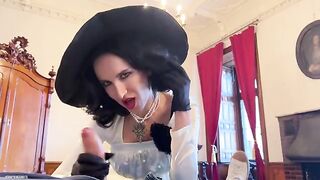 Resident Evil Village cosplay with giant Lady Dimitrescu