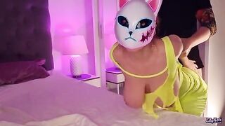 I got invited by an anime girl to her home but she got totally destroyed!