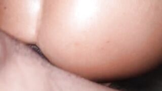 The queen of anal squirt delivers another intense performance again