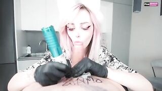 Getting a tattoo at home with a cute girl is painful and pleasant