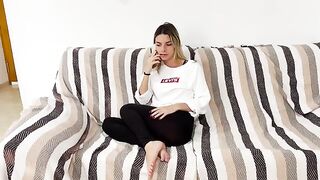 Biondina annoyed calls her friend to lick and fuck her. Italian dialog