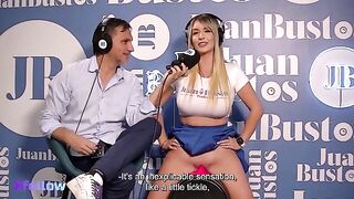 Colombian guy Juan Bustos vibrated wet pussy of Latina blonde