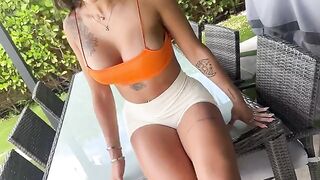 A photographer made oiled anal sex with a stunning brunette