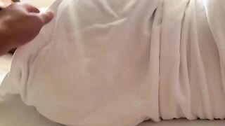I took my step daughter on vacation and got a single bed on purpose