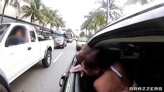 The guy with his friends fucked two whores in the car