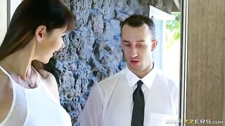A beautiful woman seduced a noble man and got fucked hard