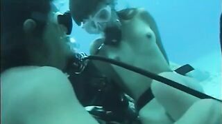 Sex in the pool with a girl with a hairy pussy