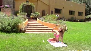 Babe has sex with boyfriend on the lawn in a steamy scene