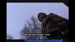 A street girl agreed to do a blowjob for some money