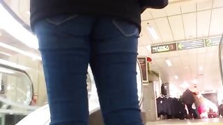 A girl with such a figure is good at fucking in general