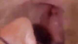 A man did not refuse sex with a girl because of her hairy pussy