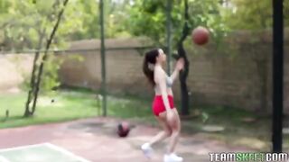 A sexy gift for a basketball player, the best action ever!