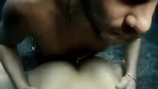 A cute beauty tried to suck a guy's dick underwater and had sex