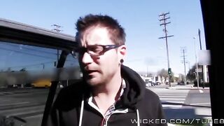 A cunning guy came up with a unique divorce method